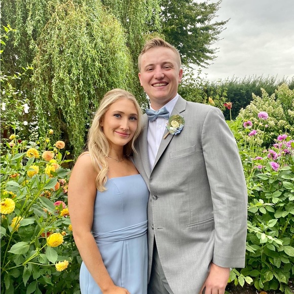 Brand Refresh ~ Meet your Seller🍍🍣🌴☀️🦋 - Picture 2 of 11